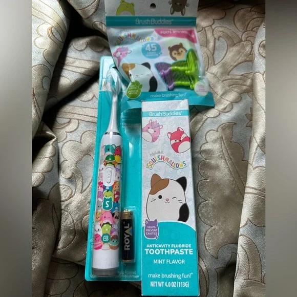 Original Squishmallows electric toothbrush and toothpaste and floss picks NWT - Picture 5 of 10